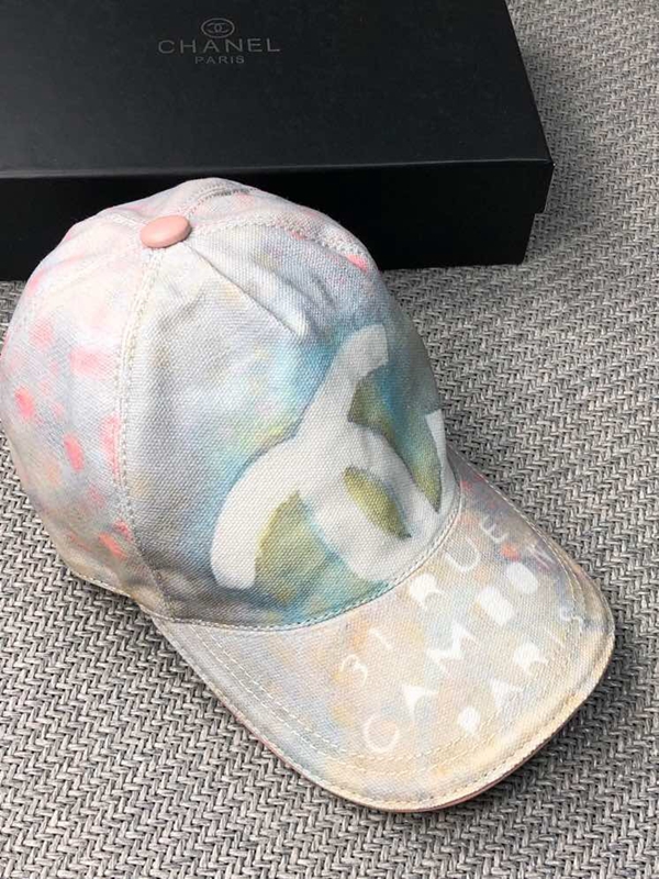 ブランド帽子側面デザイン